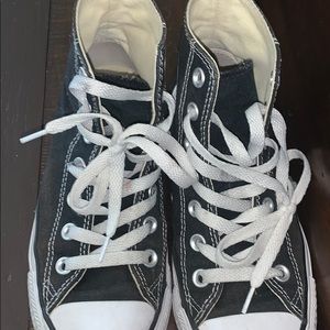 Black high top converse